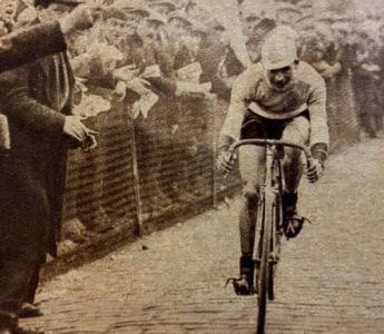 Tutti_gli_sports_IX_8_21_02_1932_17